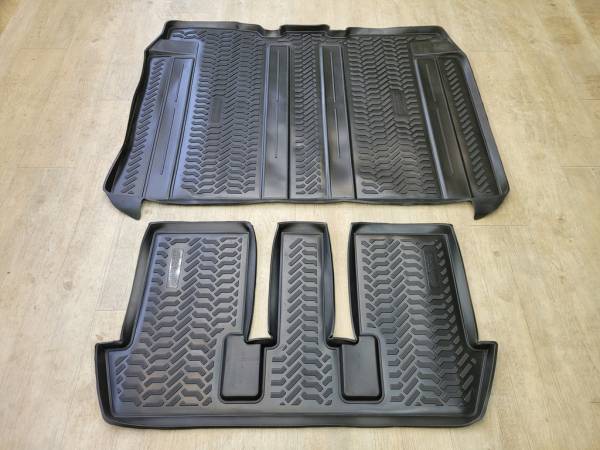 Коврики в салон Toyota Esquire (2014-н.в.) 3 ряд